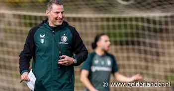 Brian Priske verwacht betere tweede seizoenshelft bij Feyenoord: ‘Offensief en defensief zijn wij op de goede weg’