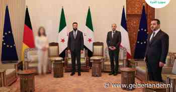 Nadat Syrische leider haar geen hand gaf, wordt Duitse minister nu ook geblurd op foto’s, mannelijke collega wél zichtbaar