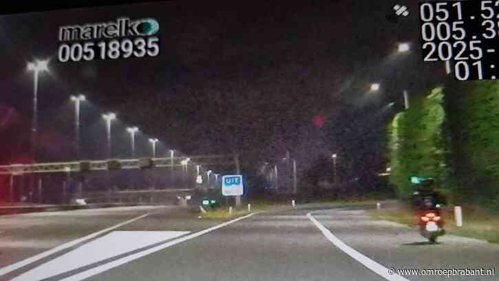 'Stomdronken' 18-jarige bromfietser van de A2 geplukt