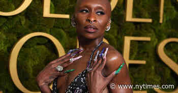 Golden Globes Live Updates: After Breezy Opening, Early Awards Are Spread Out