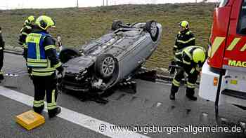 Zwei Verletzte nach Kollision und Überschlag auf A8 bei Dornstadt