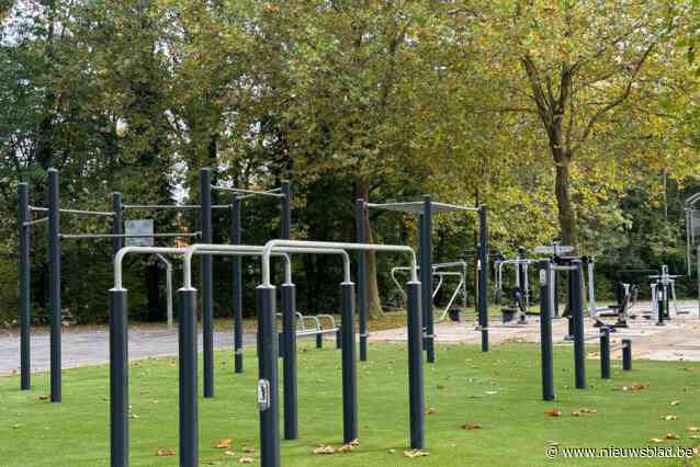 Parken, bossen en sportterreinen afgesloten door stormweer