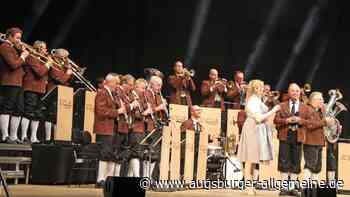 Ernst Hutter verabschiedet sich in Ulm mit den Egerländer Musikanten