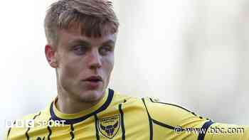Wigan sign Oxford striker Goodwin on loan