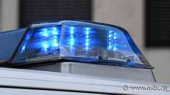 Als Schutzschild vor der Polizei: Mann bedroht 15-Jährigen mit Kugelschreiber