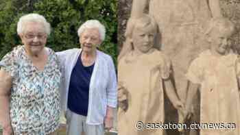 These 90-year-old identical twins were born in a Saskatchewan barn, but grew to love the city