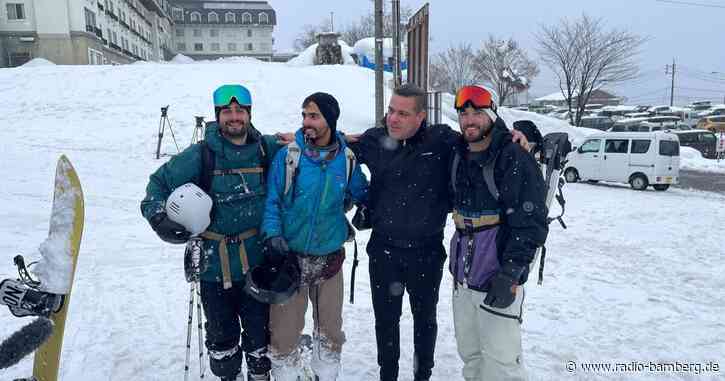 Drei Snowboarder von japanischem Berg gerettet