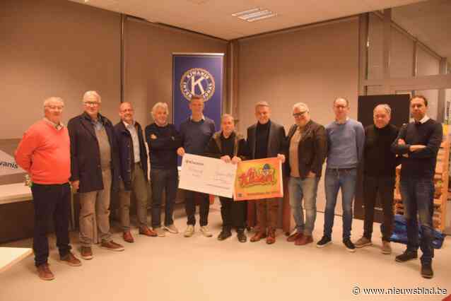 Tennis- en padeltoernooi brengt mooi bedrag op voor goed doel