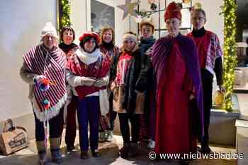 Driekoningen van ’s-Gravenwezel brengen serenade voor jonge indianen van Guatemala