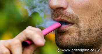 Doctor issues warning as he thinks people have been told 'lie' about vaping