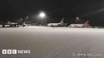 Snow causes transport delays and closes roads