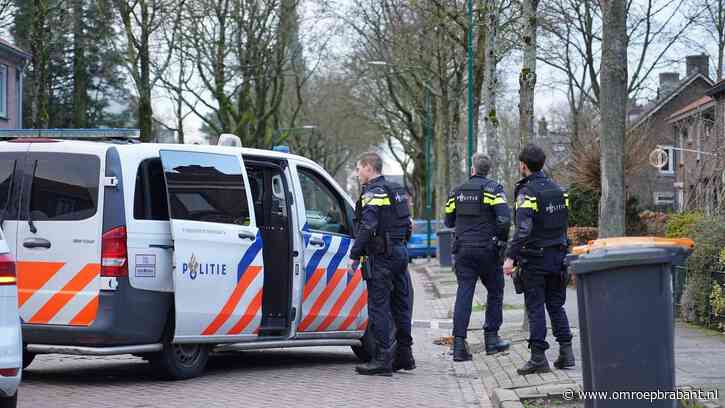 Vrouw aangehouden nadat ze met vuurwapen dreigt, ze zit voorlopig vast