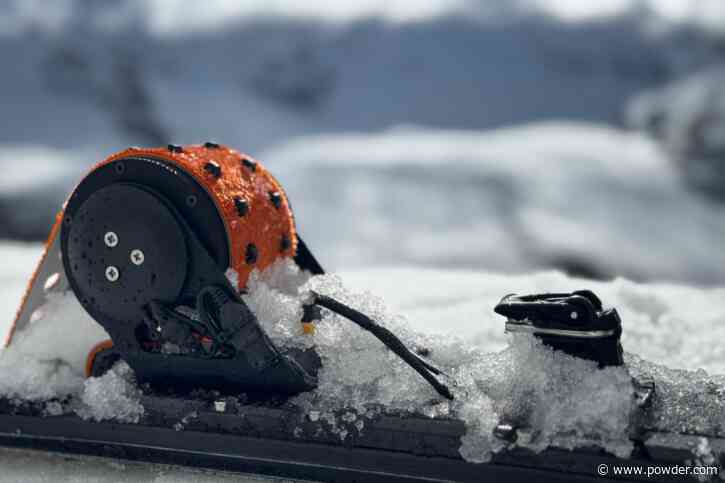 Battery Powered Skis Draw Attention at Tech Trade Show