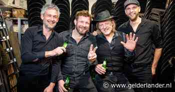 Van vergeten worden in GelreDome tot uitverkocht jubileum in Paradiso: De Heinoos bestaat 25 jaar