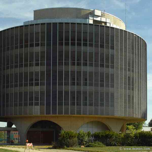 Cylindrical Bertrand Goldberg building at risk of demolition in Illinois