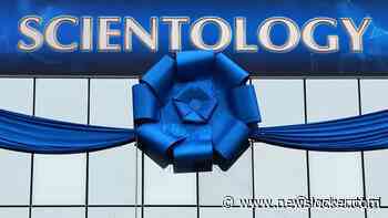 Leah Remini rouwt om overleden medepresentator Mike Rinder