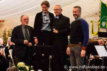 Dirigent Rik geeft stokje door bij koninklijke harmonie Sint-Cecilia