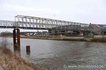 Lichaam van man aan voetgangersbrug in Nevele uit water gehaald, parket onderzoekt omstandigheden
