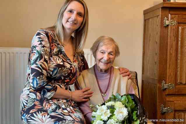 Germaine blaast 103 kaarsjes uit