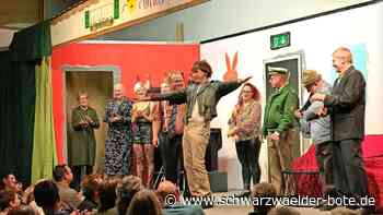 Theatergruppe in  Maisenbach-Zainen: Schauspieler mimen Intrigen und skurrile Charaktere