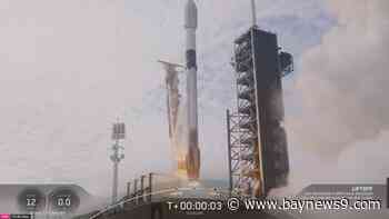 SpaceX's Falcon 9 successfully launched another 21 Starlink satellites into space