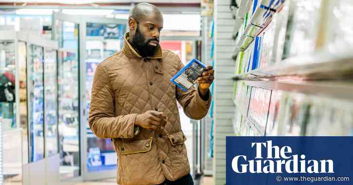 Boxed video game sales collapse in UK as digital revenues flatten