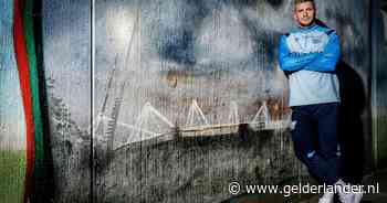 Bryan Linssen is na vele levenslessen in Japan terug in de eredivisie: ‘In Nederland gaan we richting het asociale’