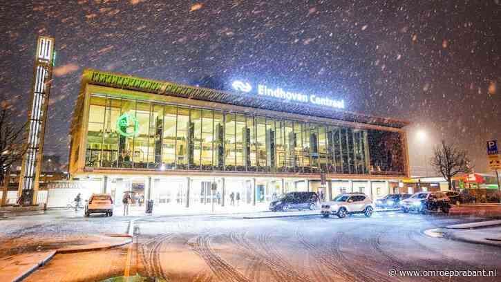 Drukke ochtendspits verwacht door sneeuw, code oranje voor gladde wegen