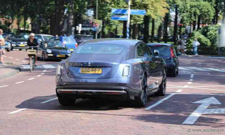 Wat de gemiddelde Rolls-Royce koper uitgeeft