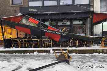 LIVE. Limburg is bedekt onder sneeuwlaag: terrasluifel bezwijkt in Lanaken
