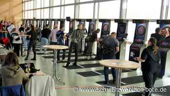 Dart-Turnier in Egenhausen: Mehr als 350 Teilnehmer lassen die Pfeile fliegen