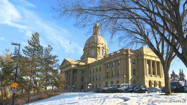 Alberta United Conservatives vote to boost MLA pay, taxpayer funding for their caucus