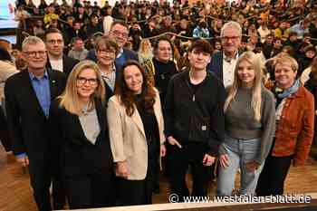 Bundestagswahl: Kandidaten präsentieren sich im PZ in Warburg