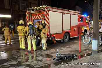 Elektrische step vat al rijdend vuur door technisch defect