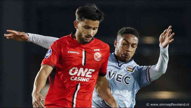 Almere - Almere City verhuurt Franse buitenspeler Delaurier-Chaubet