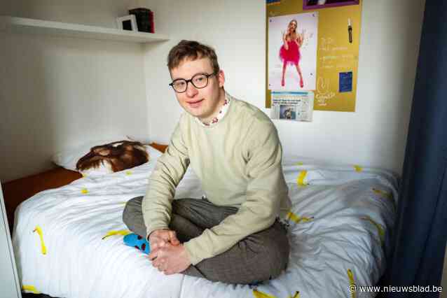 Ook Simon van ‘Down the road’ kan de bus naar zijn werk niet meer nemen door nieuwe dienstregeling: “We kunnen niet zomaar een nieuwe job vinden voor hem”