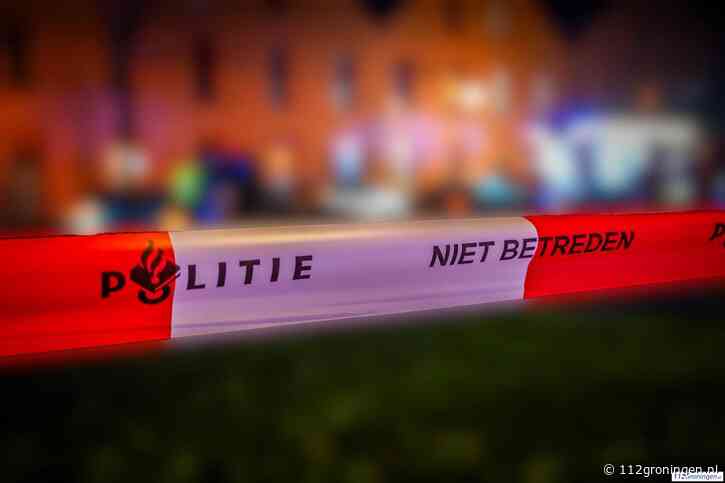 Gat in de weg in Leek: ‘De stenen staan te dansen in de grond’