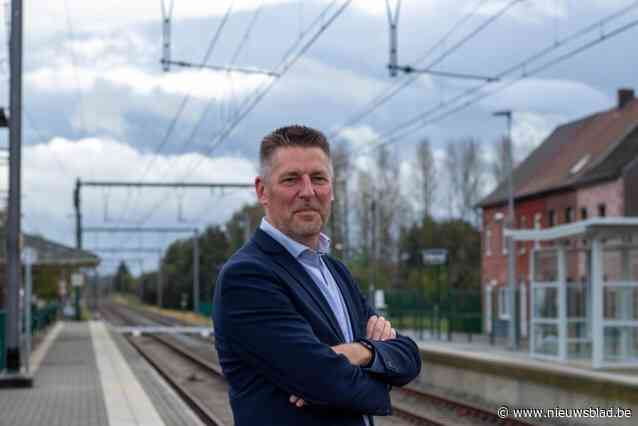 Scholen en gemeentebesturen slaken samen noodkreet: “De NMBS moet de gewijzigde uurregelingen terugdraaien want de problemen zijn gigantisch”