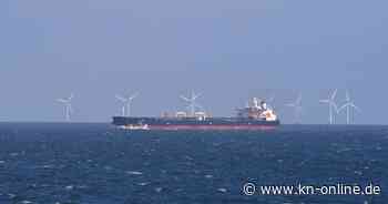 Tanker der Schattenflotte mit russischem Öl driftet vor Rügen