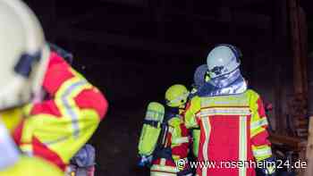 Feuerwehren verhindern in letzter Sekunde Brandkatastrophe auf Bauernhof in Plattenberg