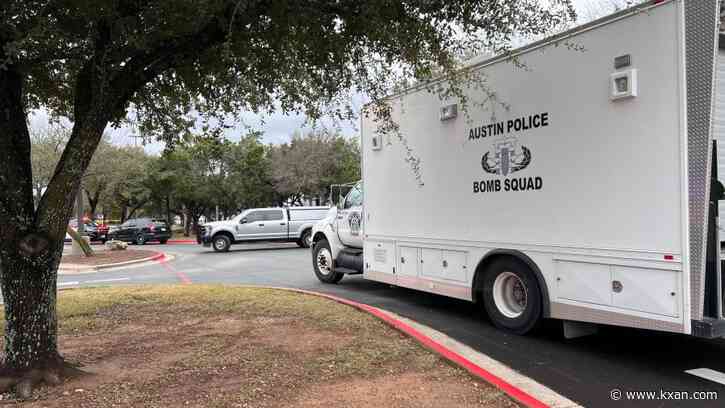 'Not an explosive device': APD investigates after reported bomb threat in H-E-B parking lot