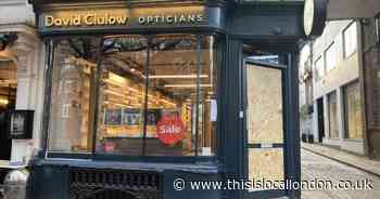Appeal for witnesses after moped riders ramraid opticians in Hampstead