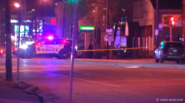 19-year-old charged after allegedly robbing off-duty officer