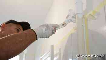 Trinkgeld, Kaffee und Co.: Handwerker im Haus: Kleiner Knigge für Auftraggeber