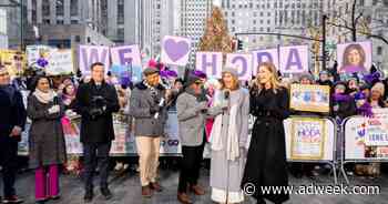 Hoda Kotb Says an Emotional Goodbye to Today