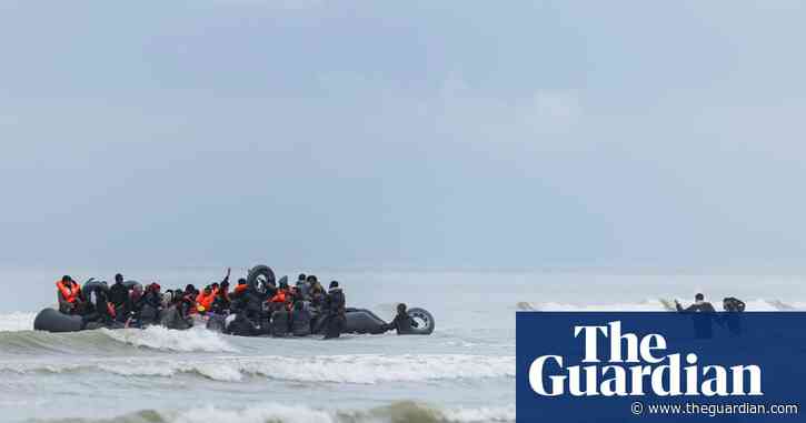 Protesters in Calais condemn UK policies to stop Channel crossings