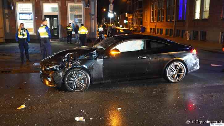 Forse aanrijding Herestraat/ Coehoornsingel, 1 gewonde