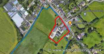 Plan for new homes on Green Belt narrowly rejected