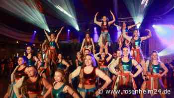 „Innkrieger“ und die Macht der Liebe: Wasserburg startet beim Badriazzo glanzvoll in Fasching