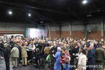 Inwoners klinken op 2025 en kijken met vertrouwen naar fusie: “We gaan alvast minder belastingen betalen”